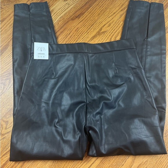 ZARA WOMAN Size XL Black Faux Leather Mid-Rise Pants Slim Fit Moto NWT - Picture 4 of 6